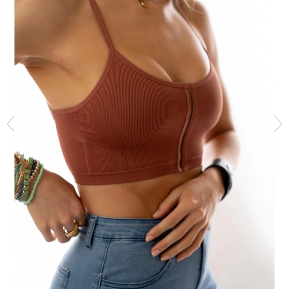 NWT Sweet and Seamless Bralette M/L in Rust